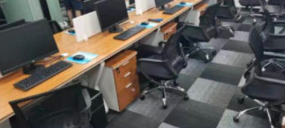 高价上门回收批量空调、电脑、办公家具、酒楼酒店厨房设备、餐桌餐椅回收